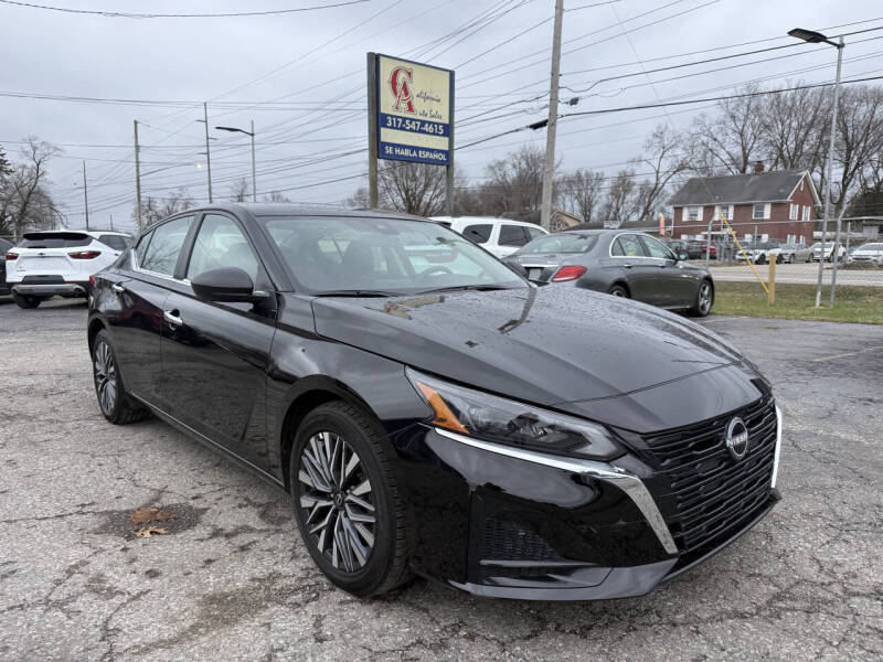 2025 Nissan Altima SV's photo