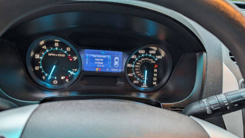 2013 Ford Explorer Base photo 18