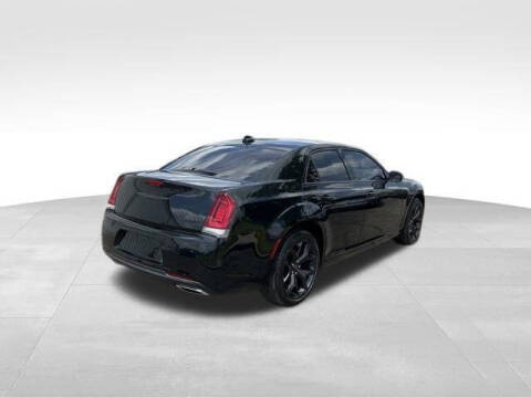 2022 Chrysler 300 Touring