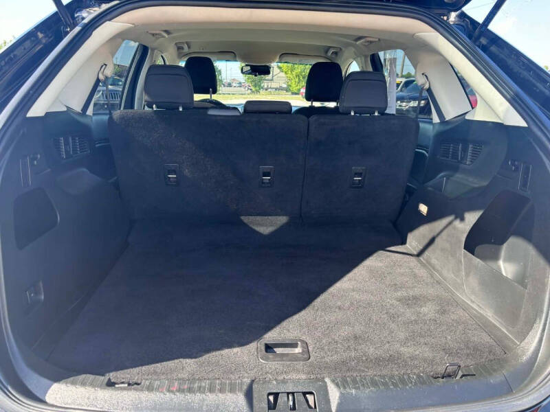 2020 Ford Edge SE
