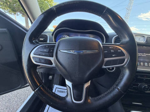 2017 Chrysler 300 Limited