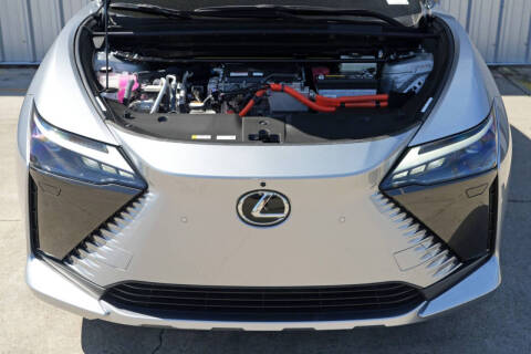 2023 Lexus RZ 450e Luxury