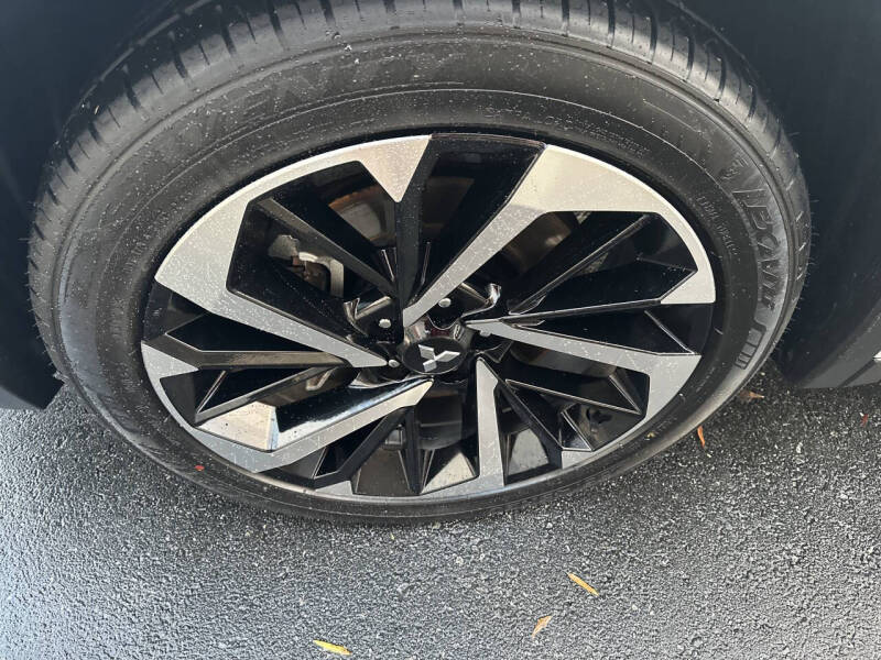 2024 Mitsubishi Outlander SE Black Edition