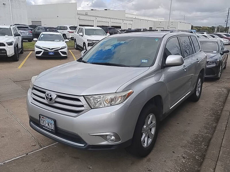 2011 Toyota Highlander SE