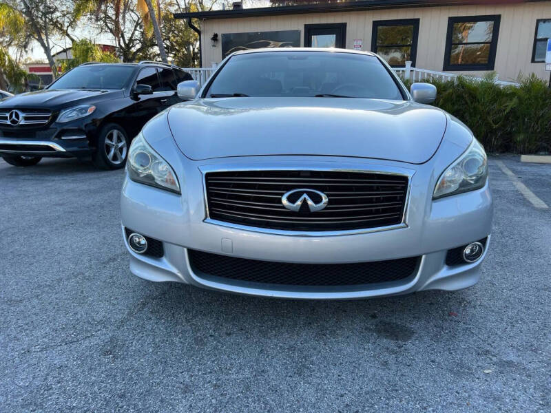 2014 Infiniti Q70 3.7