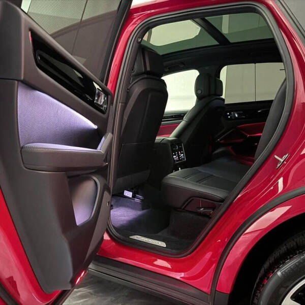 2023 Porsche Cayenne