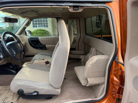 2000 Mazda B-Series B4000 SE