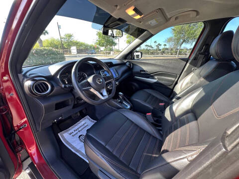 2020 Nissan Kicks SR