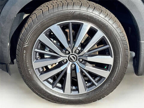 2022 Nissan Pathfinder Platinum