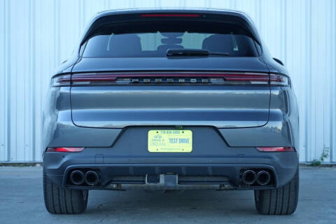 2024 Porsche Cayenne S