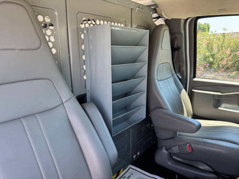 2019 Chevrolet Express 2500