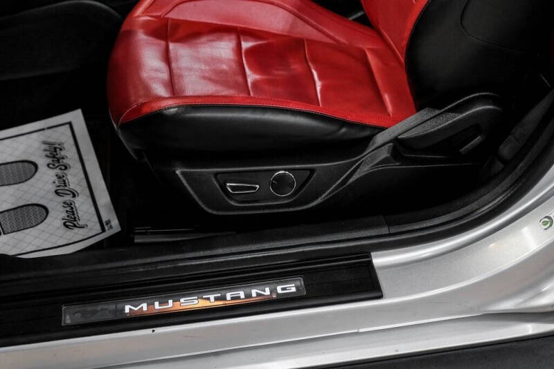 2017 Ford Mustang EcoBoost Premium