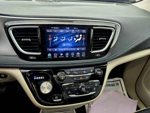 2018 Chrysler Pacifica Hybrid Limited