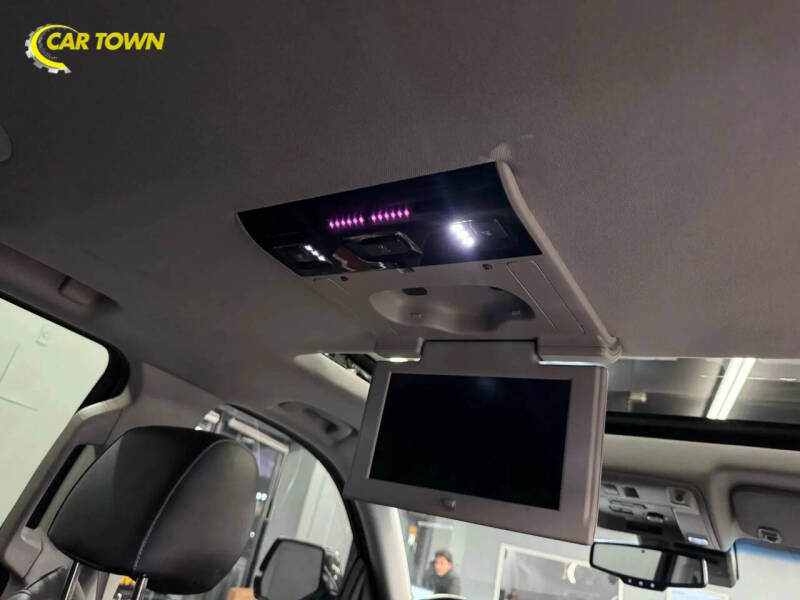 2016 Cadillac Escalade ESV Luxury Collection