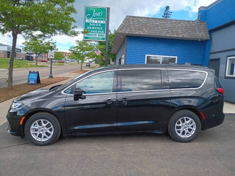 2023 Chrysler Pacifica Touring L Photo