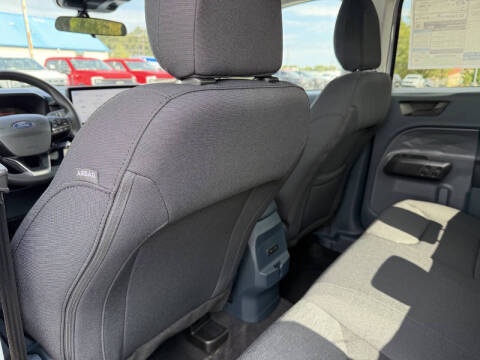 2025 Ford Maverick XL