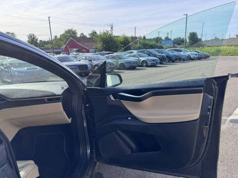 2016 Tesla Model X 90D
