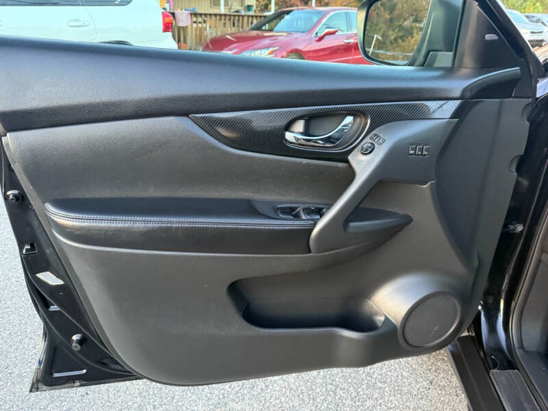 2017 Nissan Rogue Hybrid