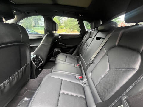 2024 Porsche Macan GTS