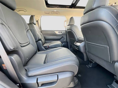 2025 Infiniti QX80 Pure