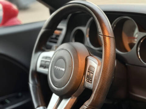 2014 Dodge Challenger SRT8 Core