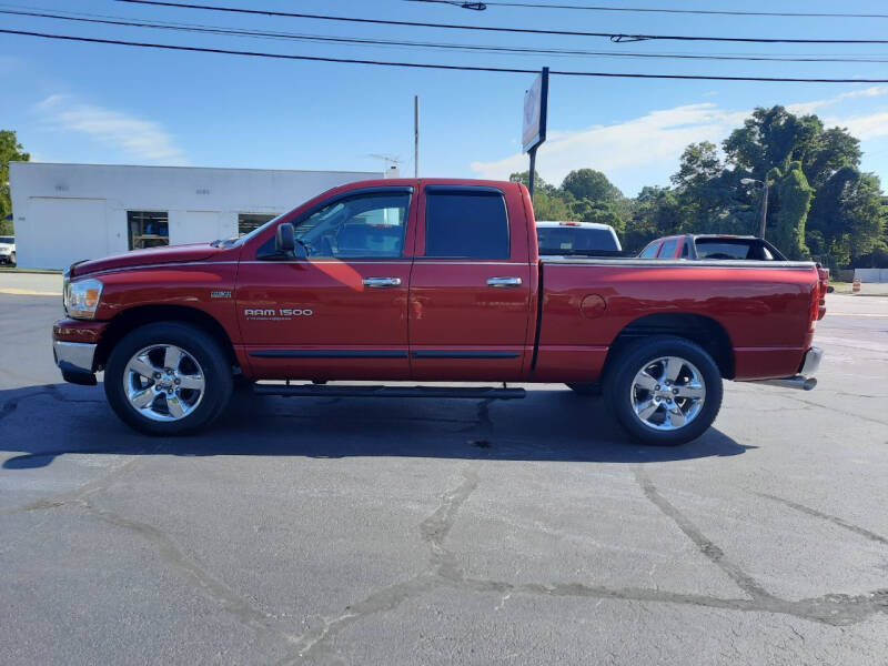2006 Dodge Ram Pickup 1500 for sale at G AND J MOTORS in Elkin NC