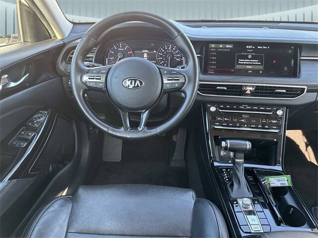 2020 Kia Cadenza Technology