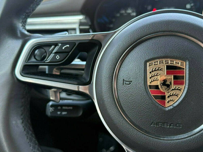2017 Porsche Macan