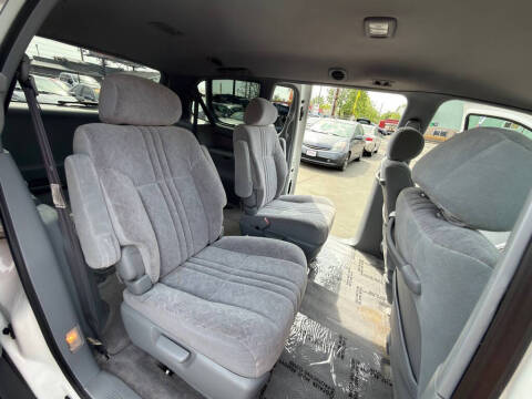 2000 Toyota Sienna LE