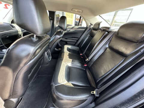 2021 Chrysler 300 Touring L