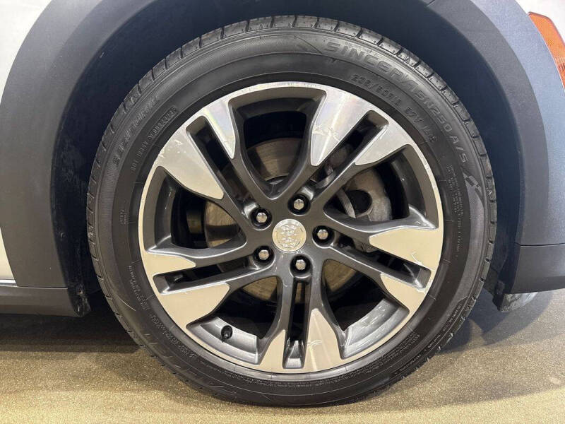 2018 Buick Regal TourX Essence