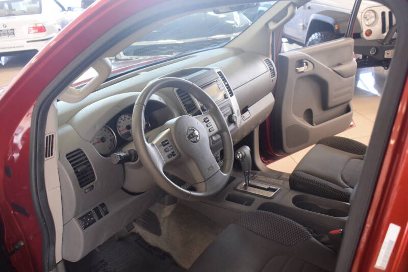 2015 Nissan Frontier Desert Runner
