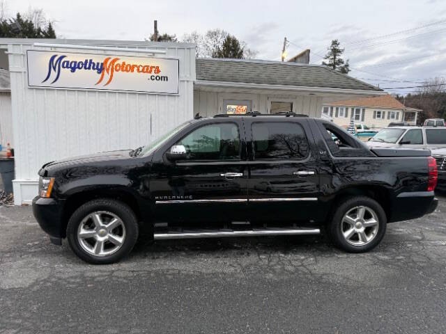 2011 Chevrolet Avalanche LTZ