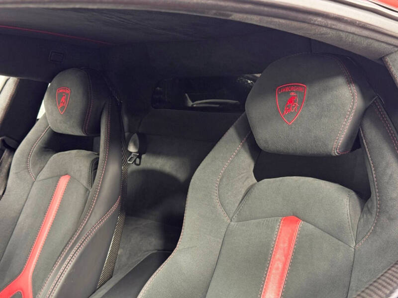 2017 Lamborghini Aventador LP 740-4 S