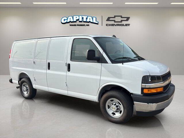 2025 Chevrolet Express 2500