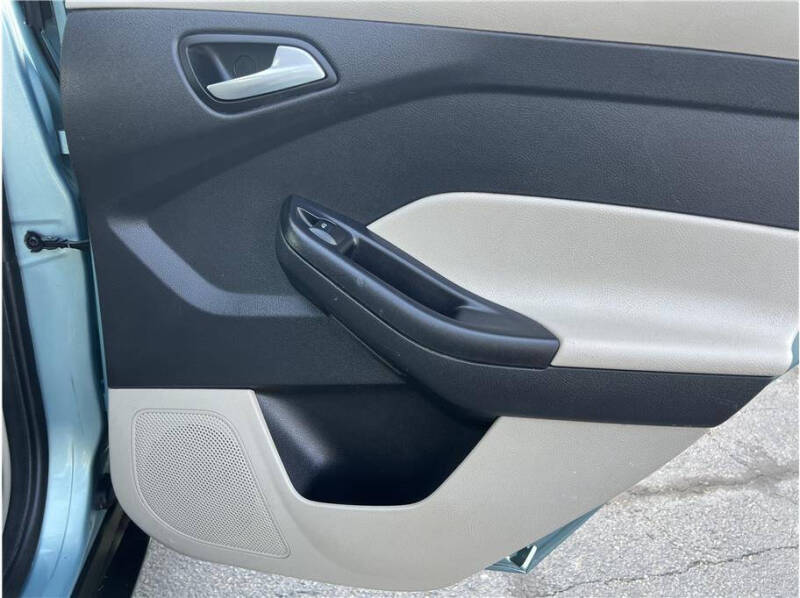 2012 Ford Focus SE