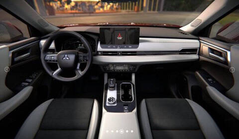 2025 Mitsubishi Outlander SE