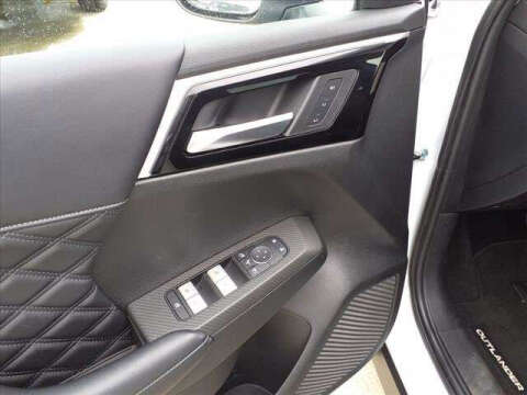 2022 Mitsubishi Outlander SEL