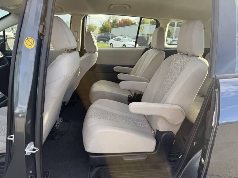 2012 Mazda MAZDA5 Sport