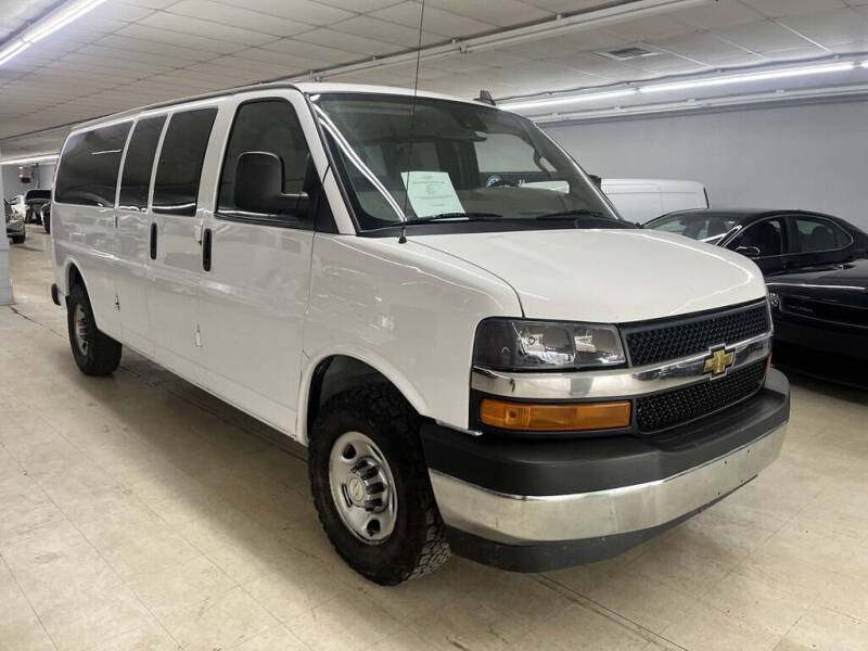 2022 Chevrolet Express LT 3500