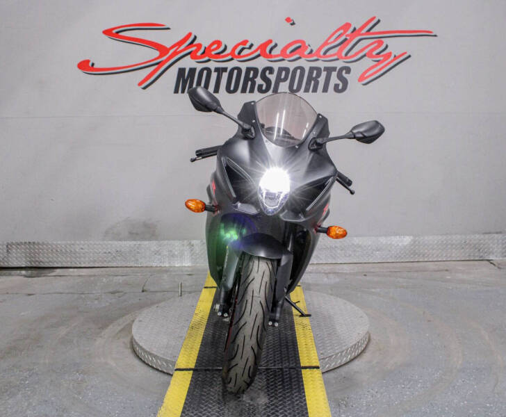 2017 Suzuki GSX-R1000