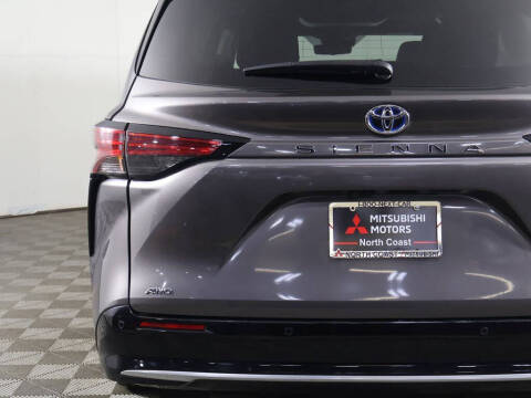 2023 Toyota Sienna Platinum 7-Passenger