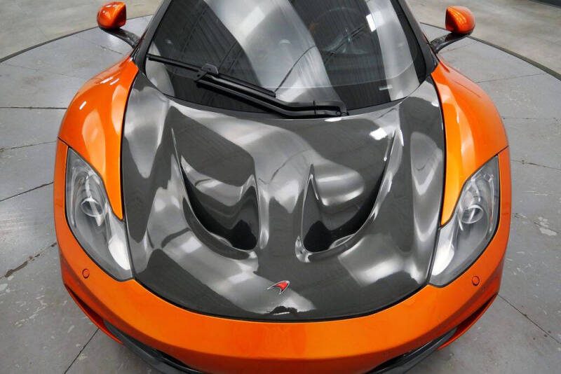 2012 McLaren MP4-12C