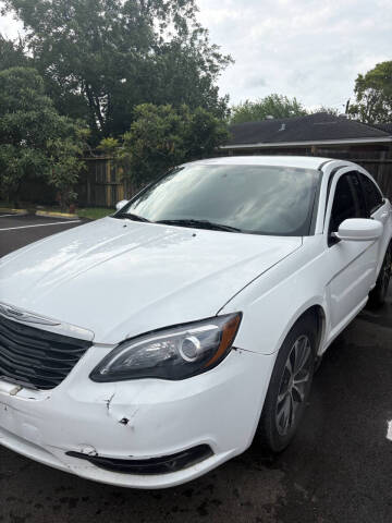 2013 Chrysler 200 Touring