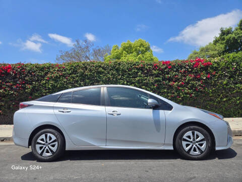 2017 Toyota Prius Two