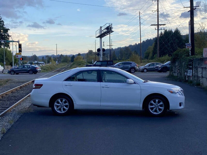 2011 Toyota Camry LE