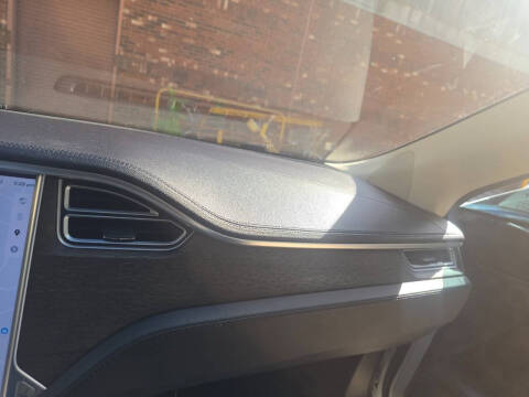 2014 Tesla Model S 85