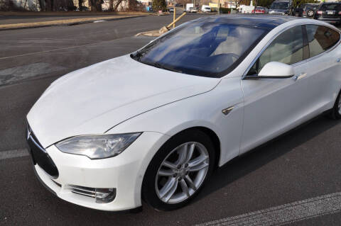 2016 Tesla Model S 70D