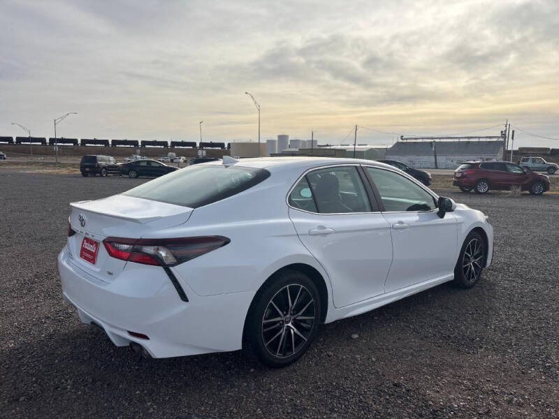2022 Toyota Camry SE