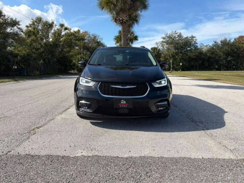 2022 Chrysler Pacifica Hybrid Touring L